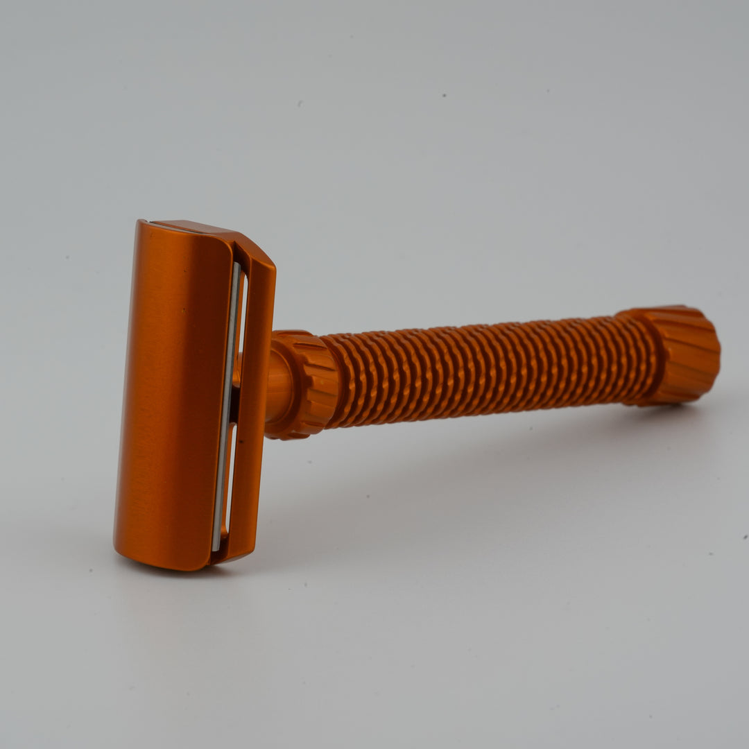 M3teorite-Aluminum Razor – OliWorks
